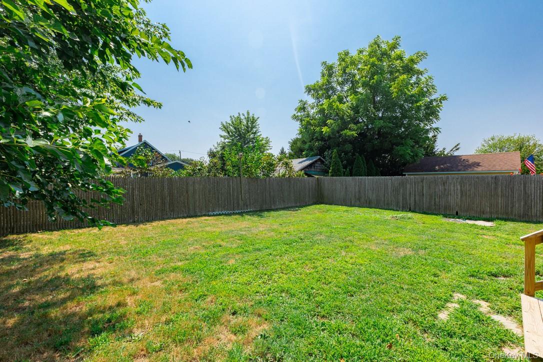 80 Kensington Court, Copiague, NY 11726