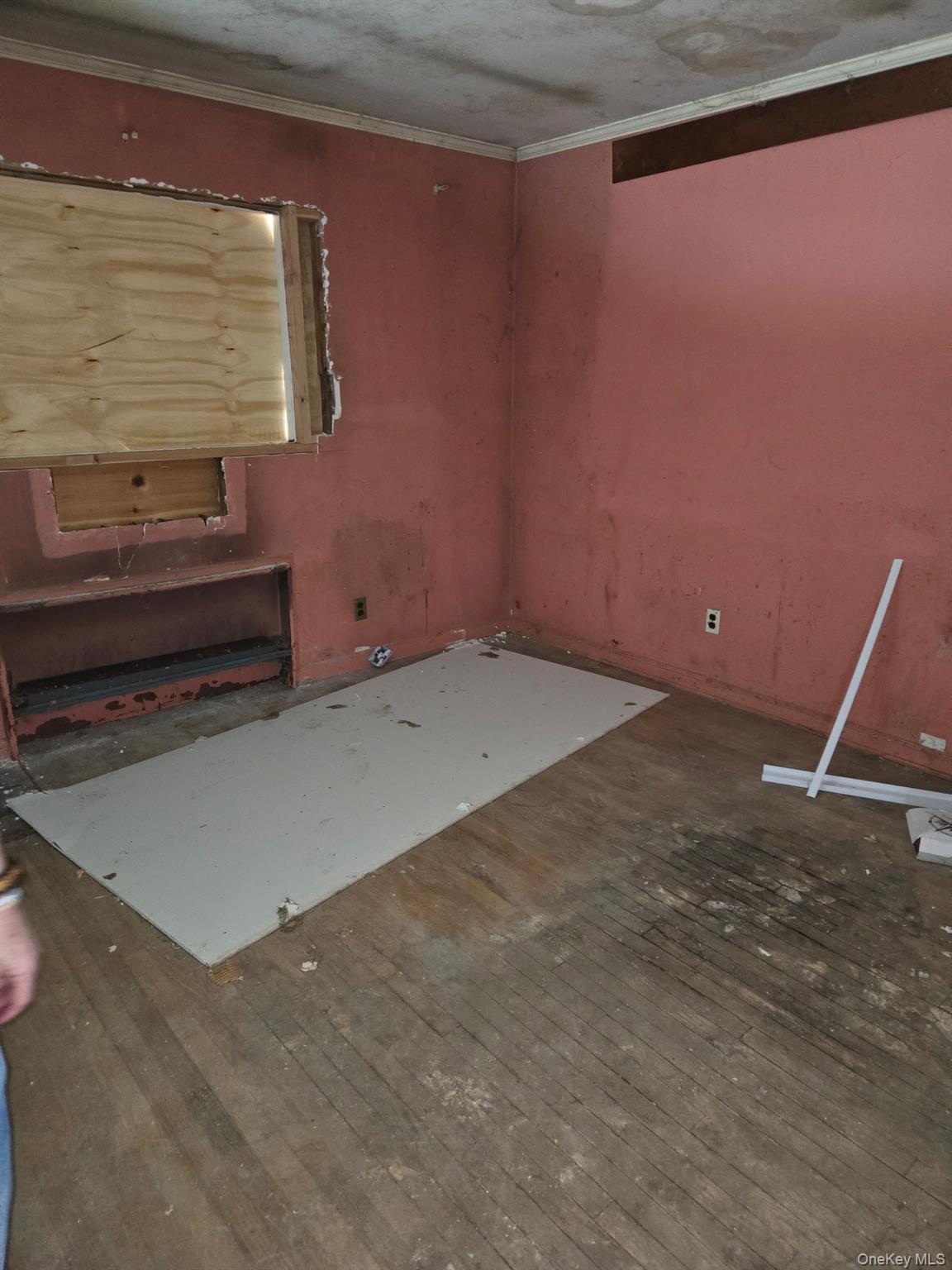 2766 Woods Avenue, Oceanside, NY 11572