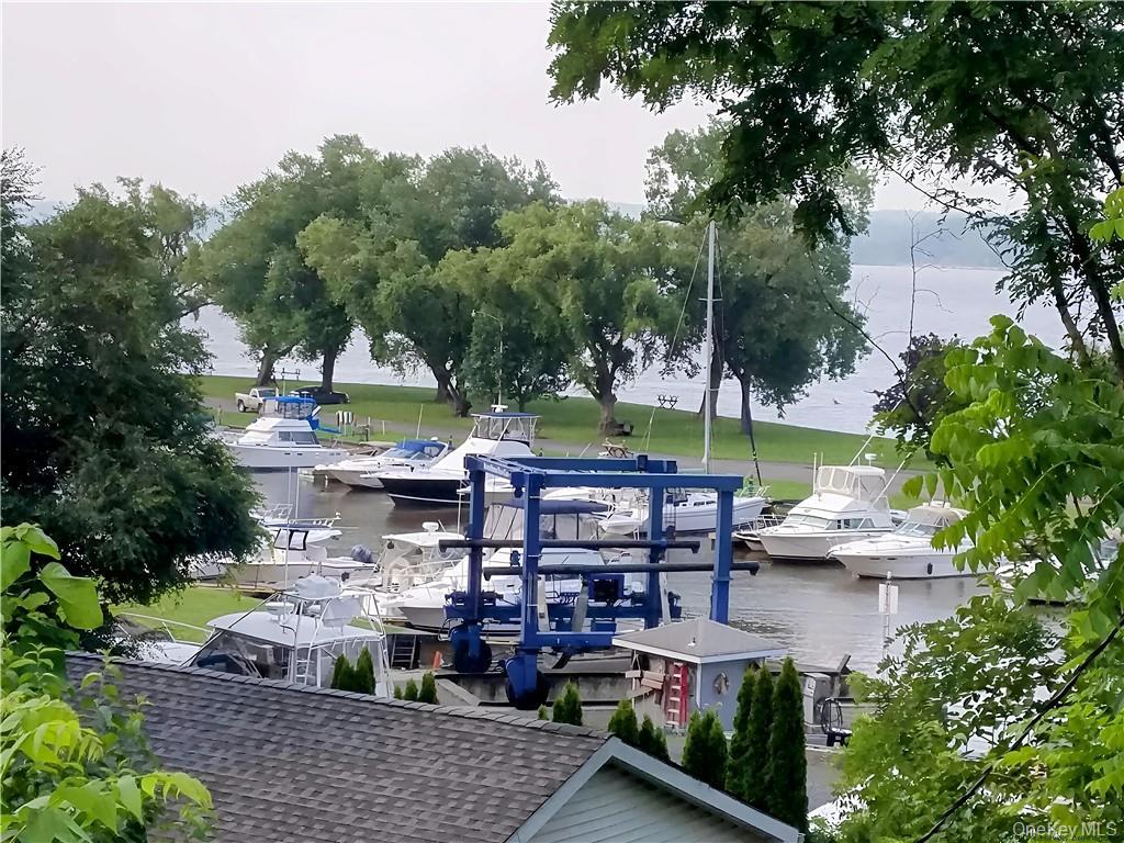 187 Tilden Street, Port Ewen, NY 12466