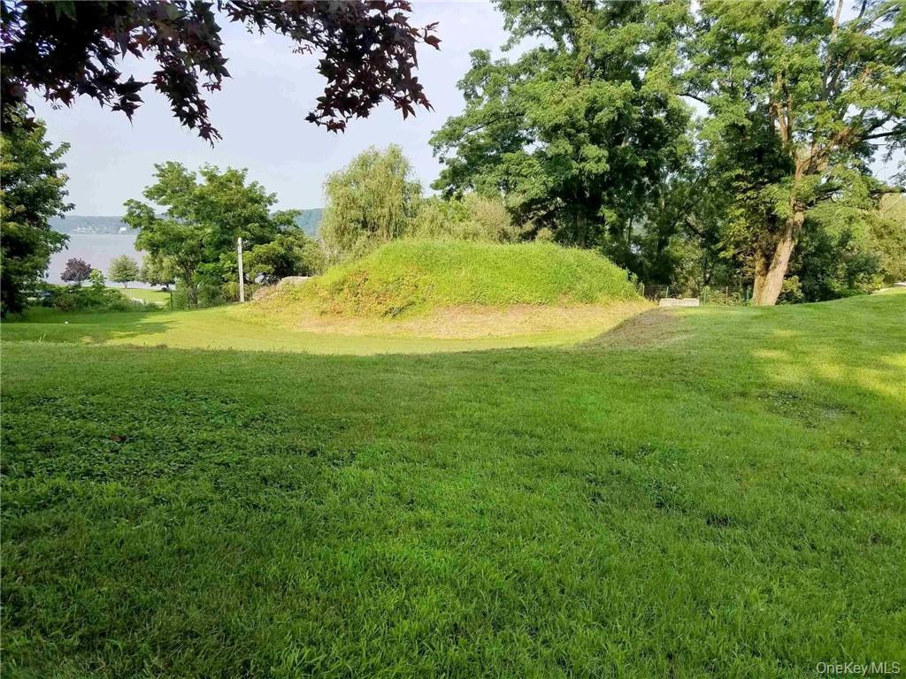 187 Tilden Street, Port Ewen, NY 12466