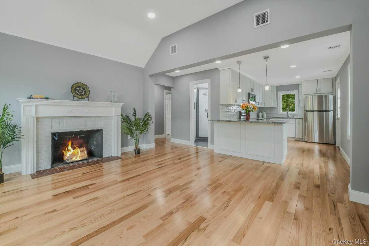 9 Moscato Street, Huntington, NY 11743