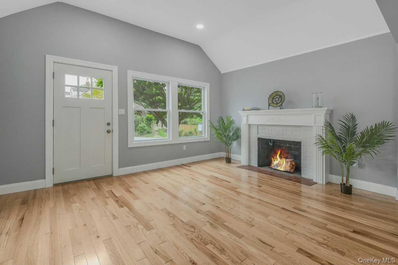 9 Moscato Street, Huntington, NY 11743