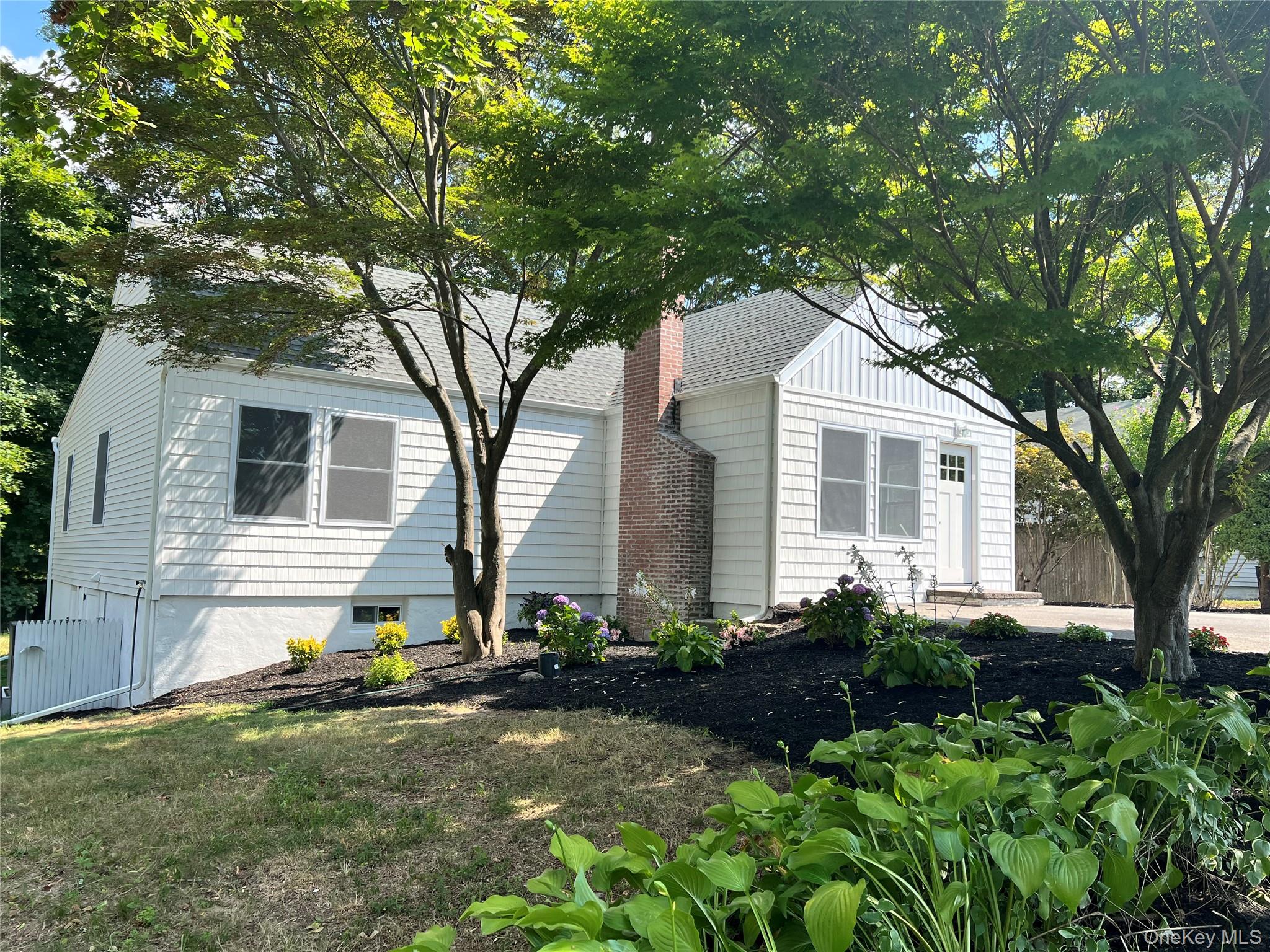 9 Moscato Street, Huntington, NY 11743