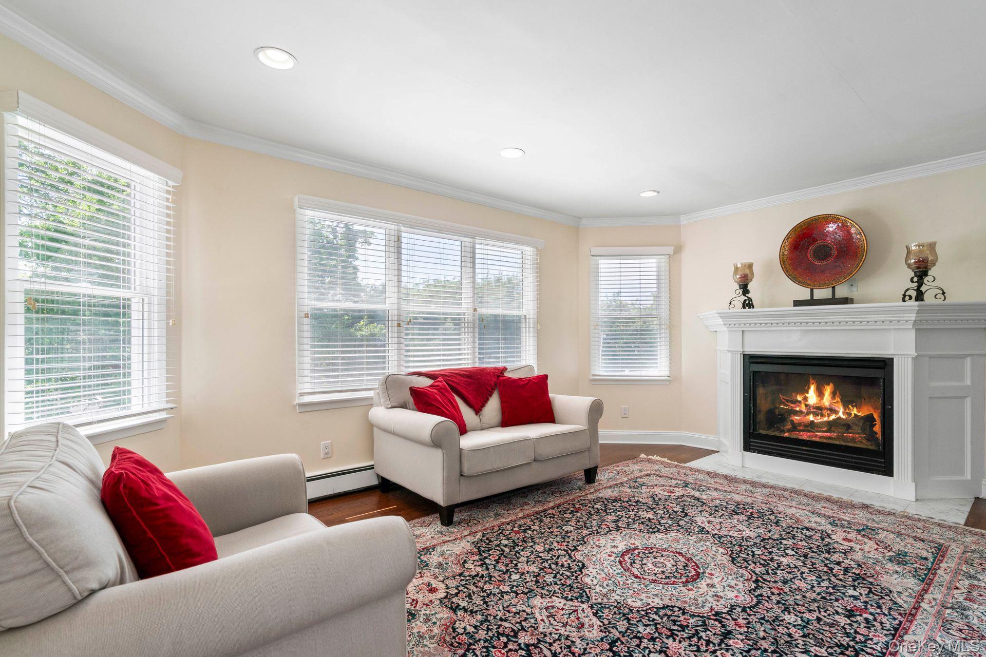 53 Irwin Place, Huntington, NY 11743