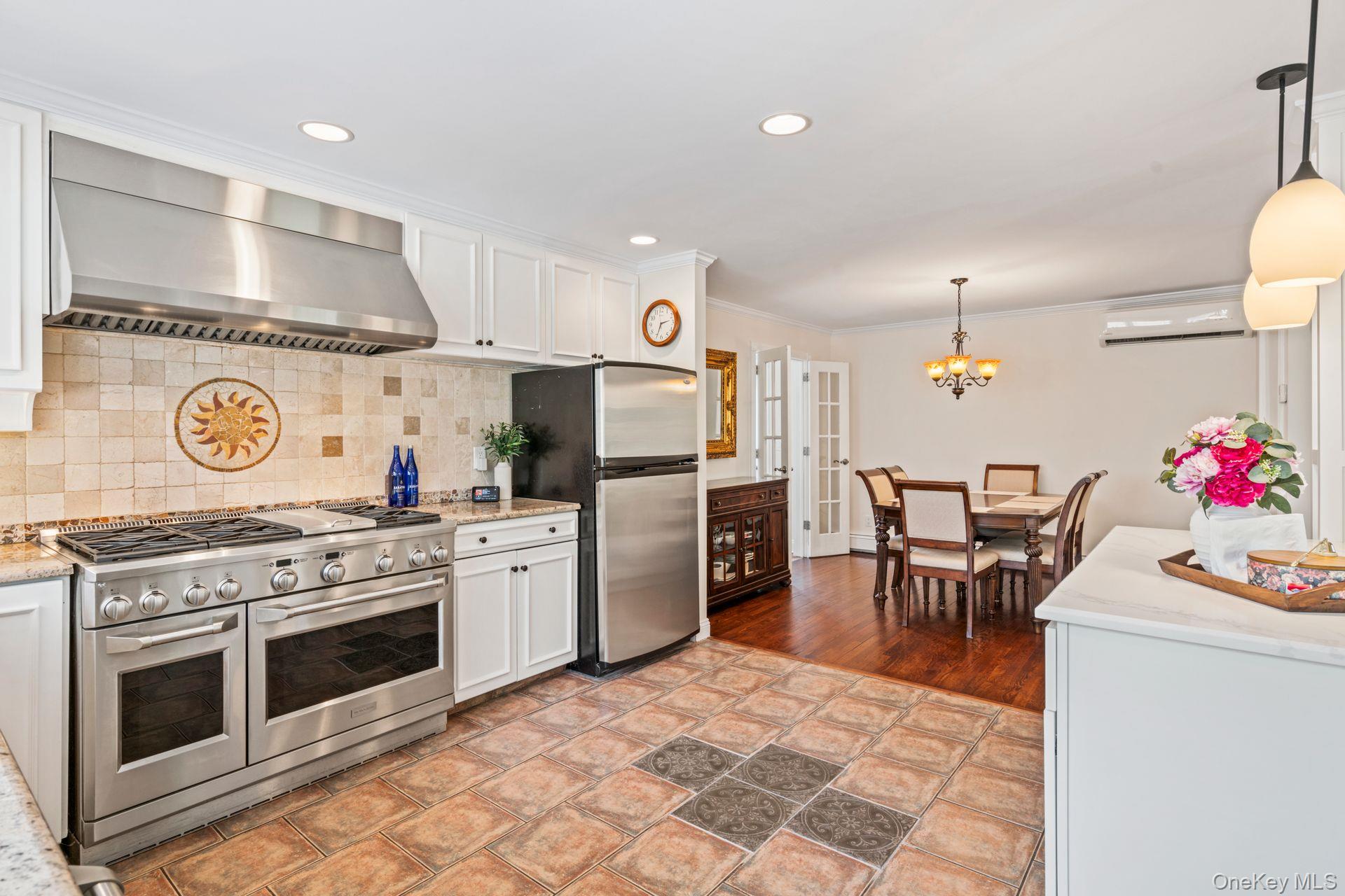 53 Irwin Place, Huntington, NY 11743