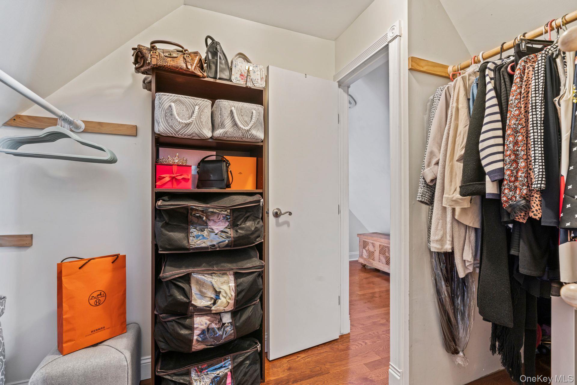 53 Irwin Place, Huntington, NY 11743