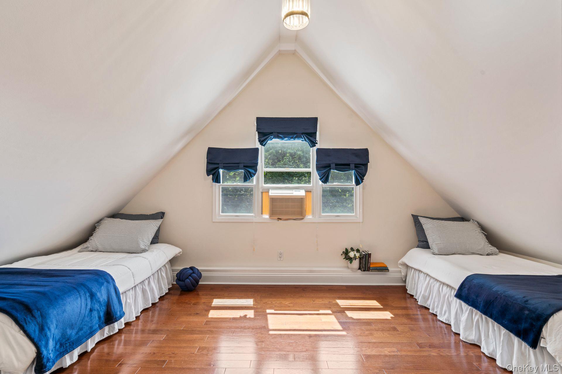 53 Irwin Place, Huntington, NY 11743