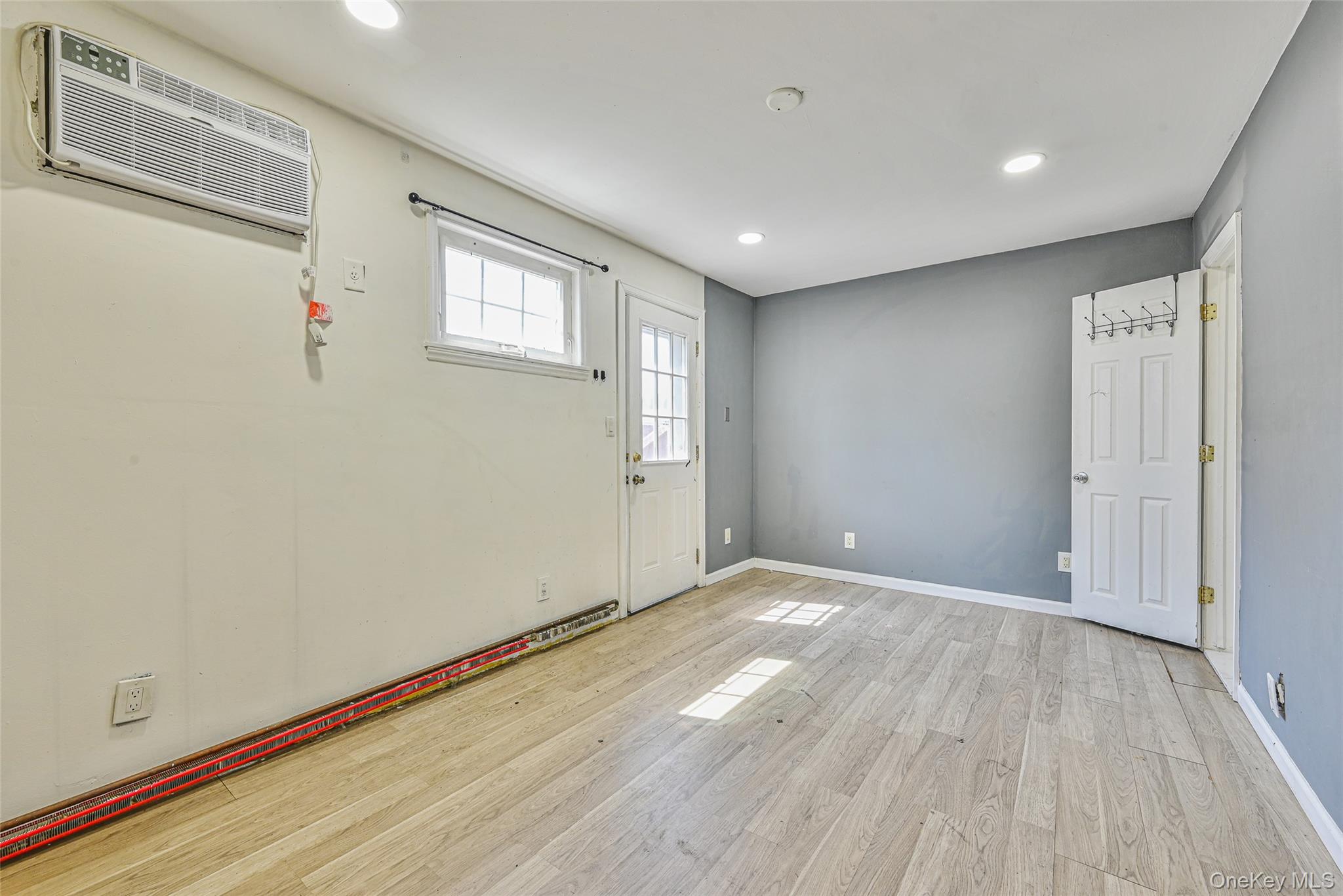 19 Griddle Lane, Levittown, NY 11756