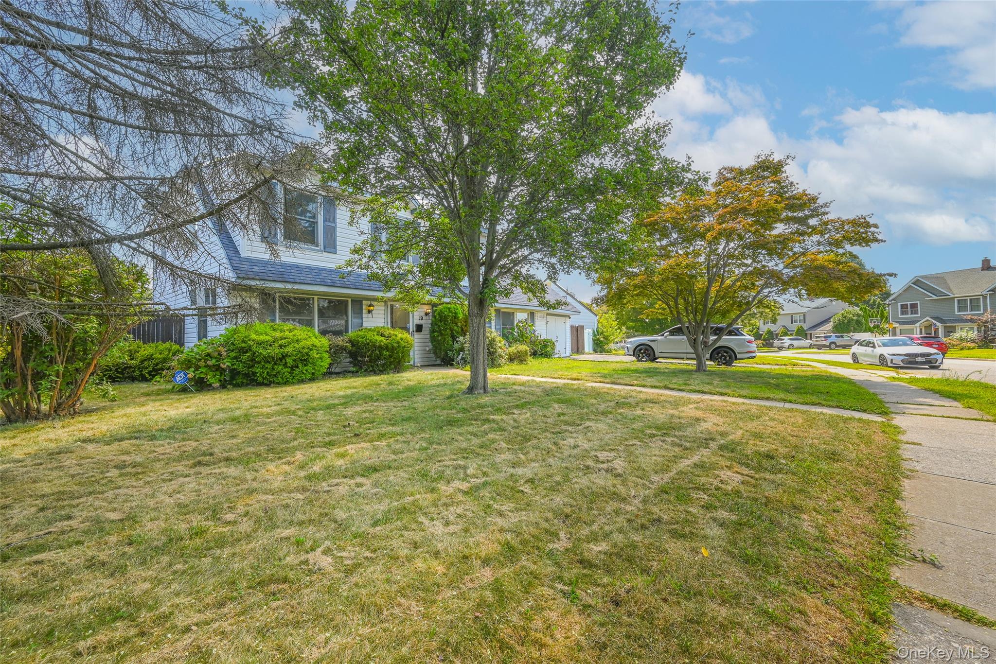 19 Griddle Lane, Levittown, NY 11756