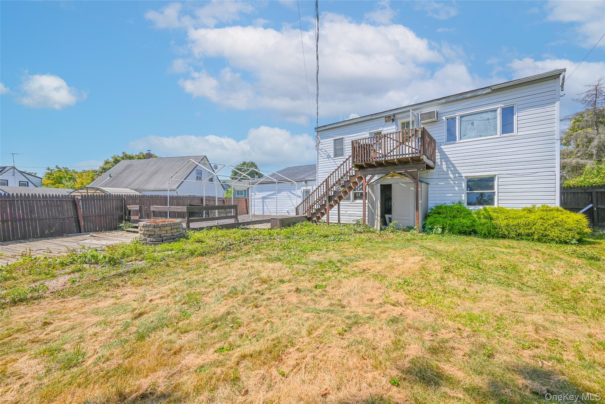 19 Griddle Lane, Levittown, NY 11756