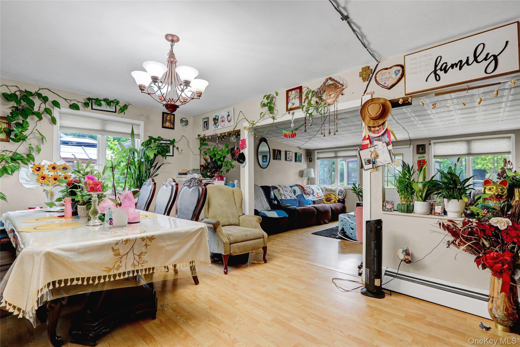 120 Avenue C, Holbrook, NY 11741