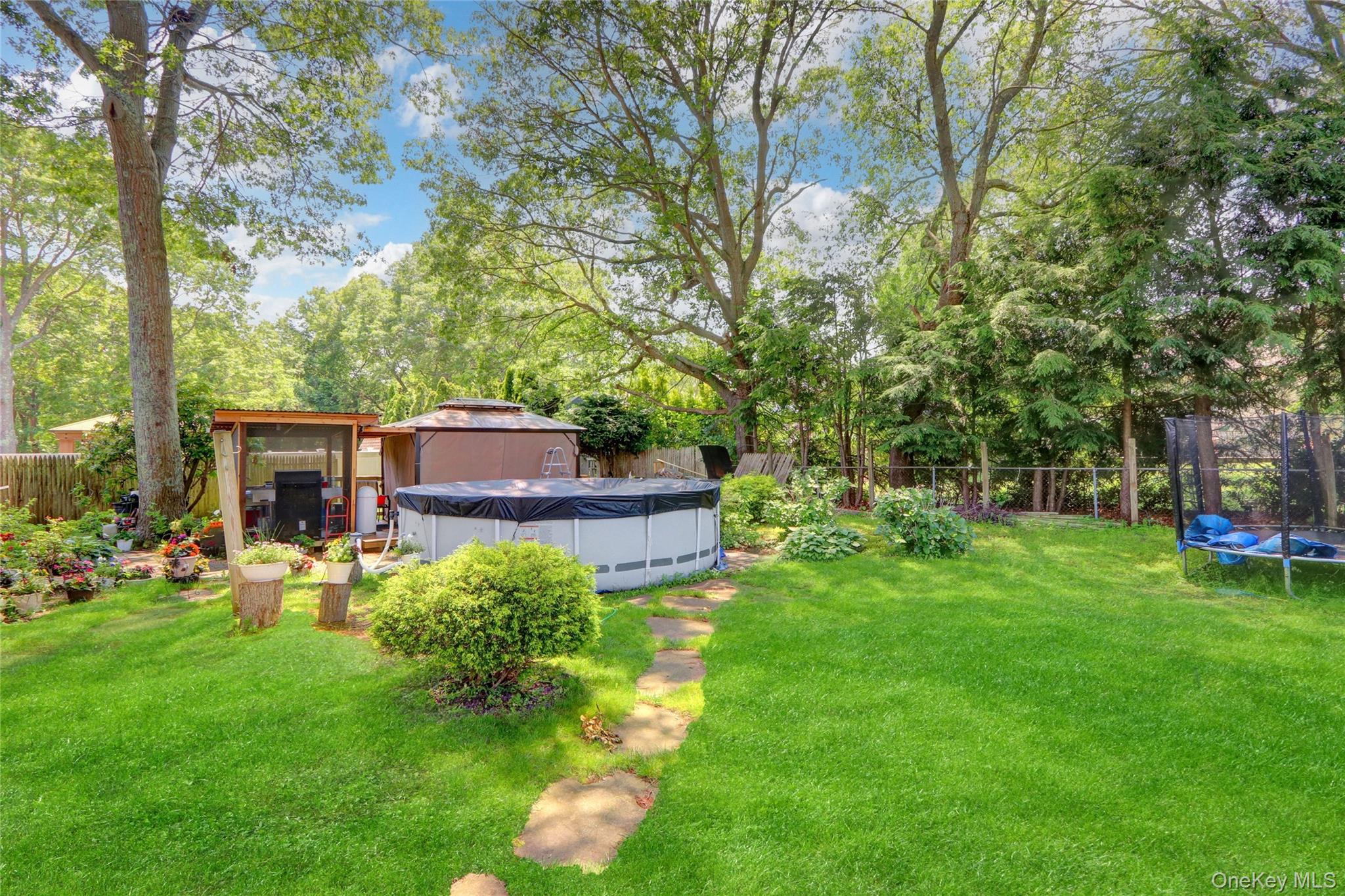 120 Avenue C, Holbrook, NY 11741