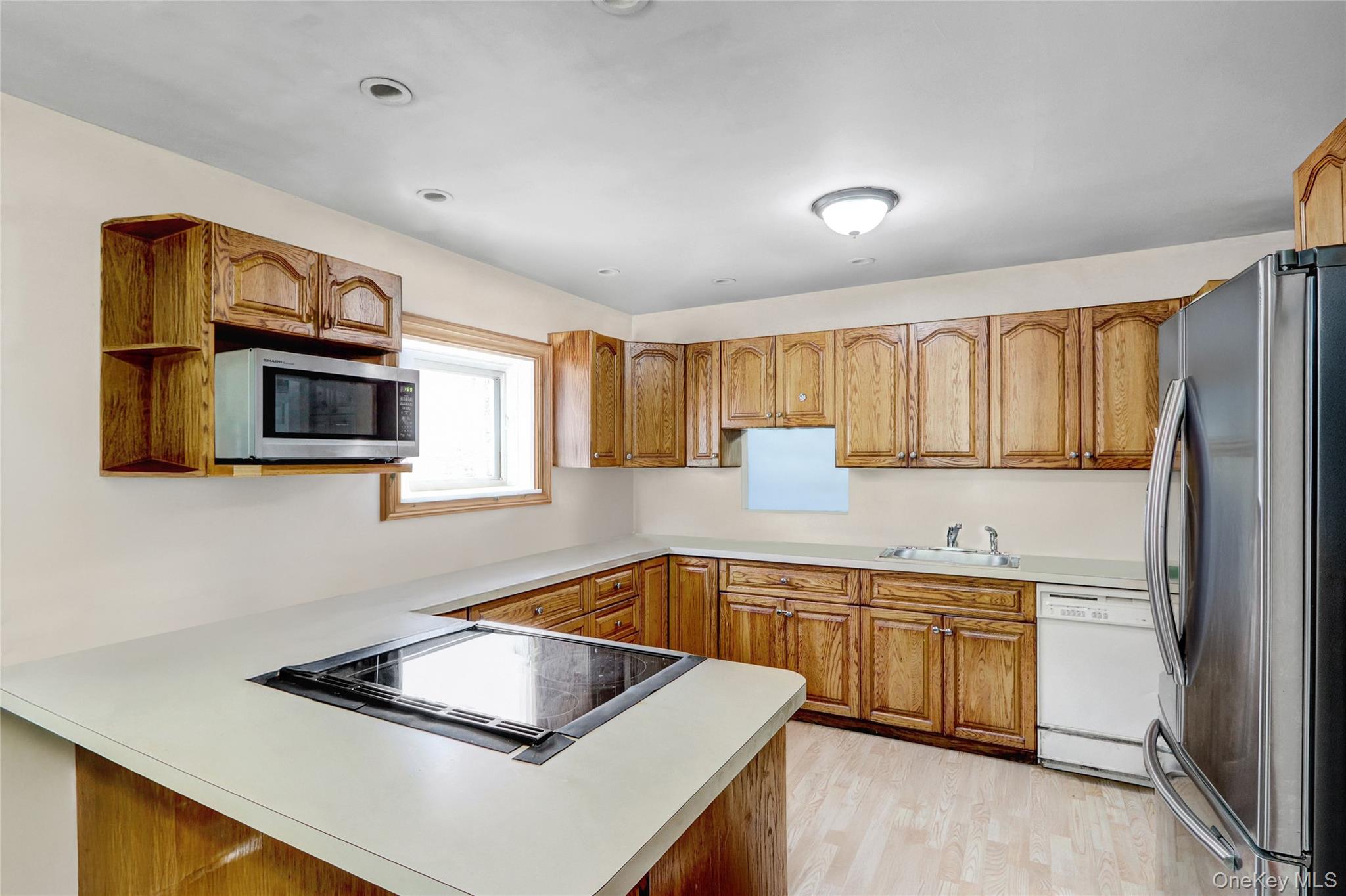 120 Avenue C, Holbrook, NY 11741