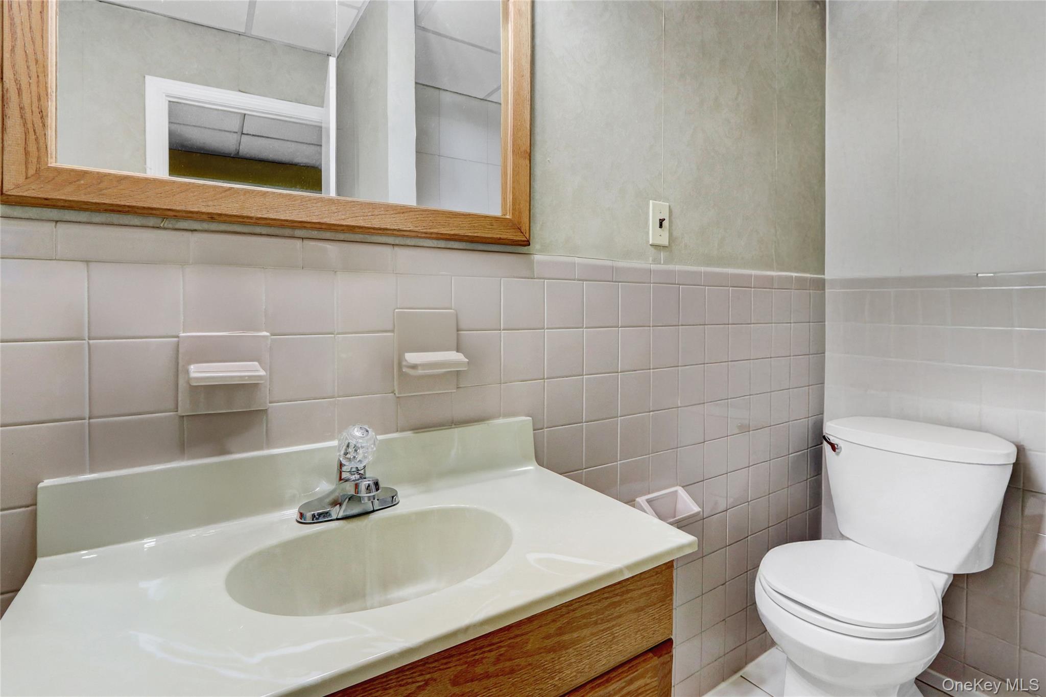 120 Avenue C, Holbrook, NY 11741