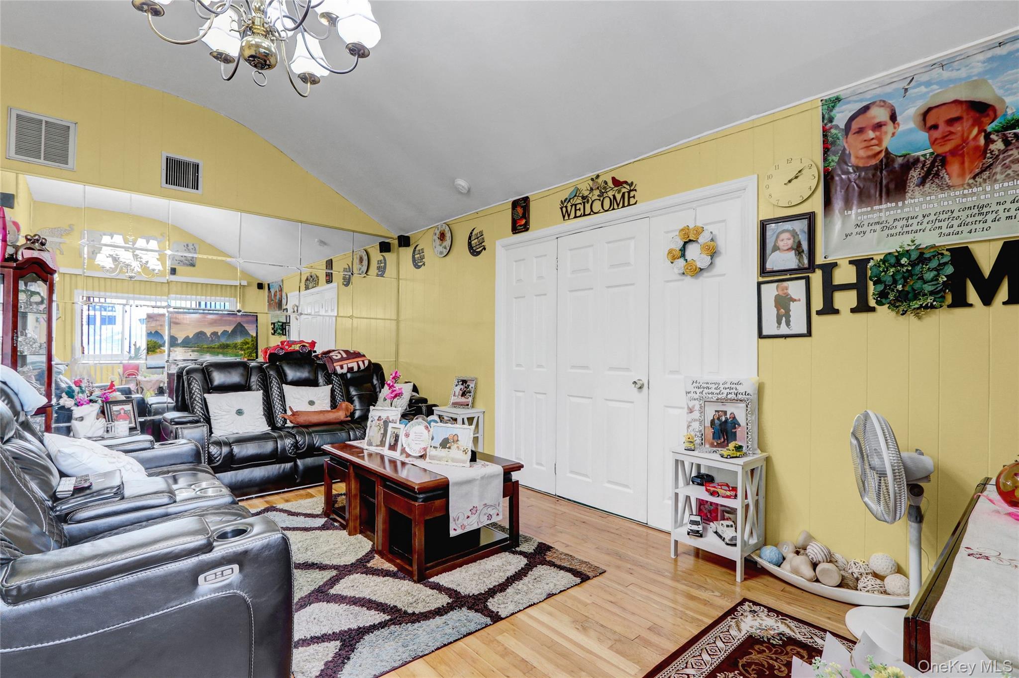 120 Avenue C, Holbrook, NY 11741