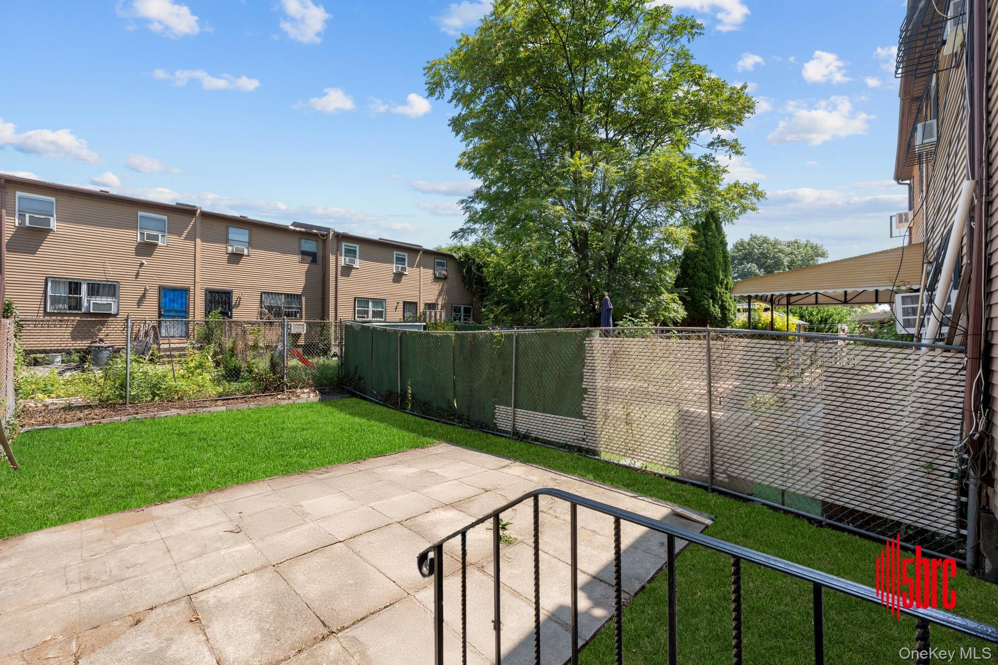 559 Cleveland Street, Brooklyn, NY 11208