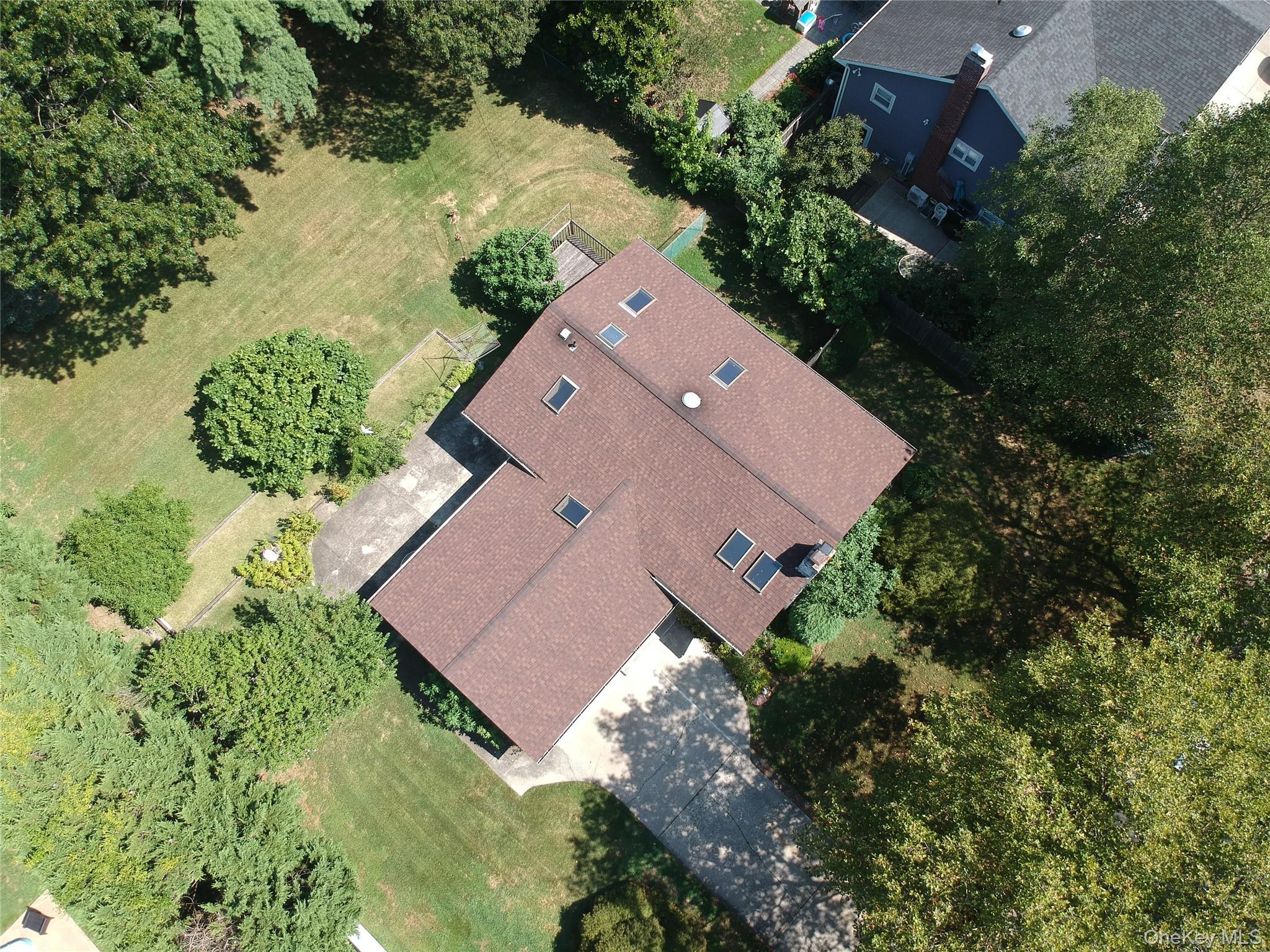 42 Lauren Avenue, Dix Hills, NY 11746