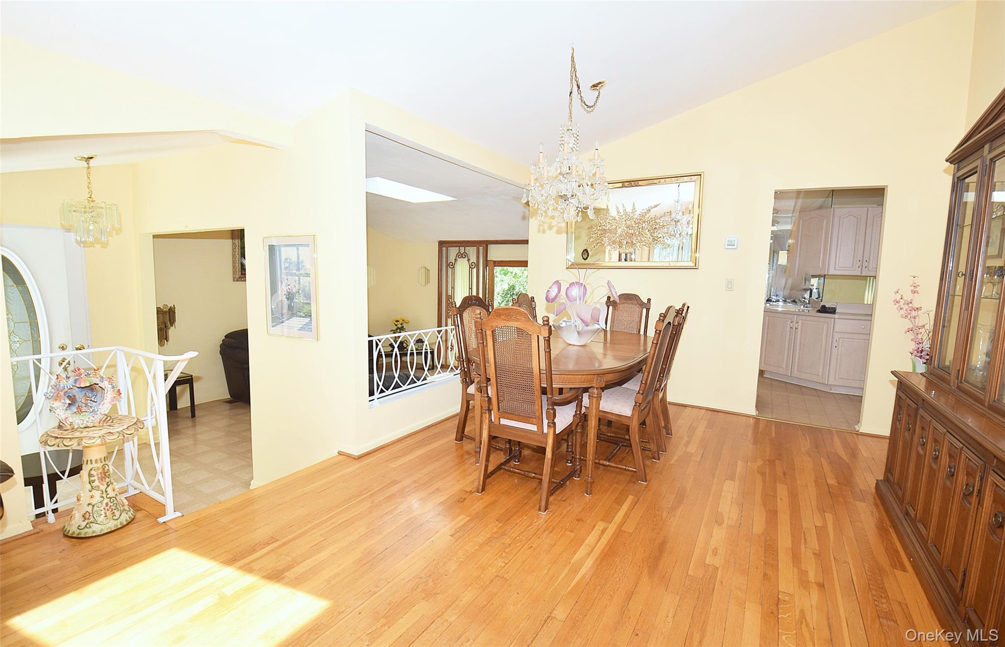 42 Lauren Avenue, Dix Hills, NY 11746