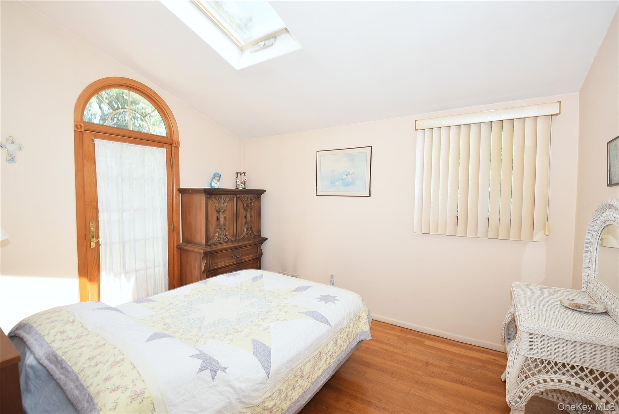 42 Lauren Avenue, Dix Hills, NY 11746