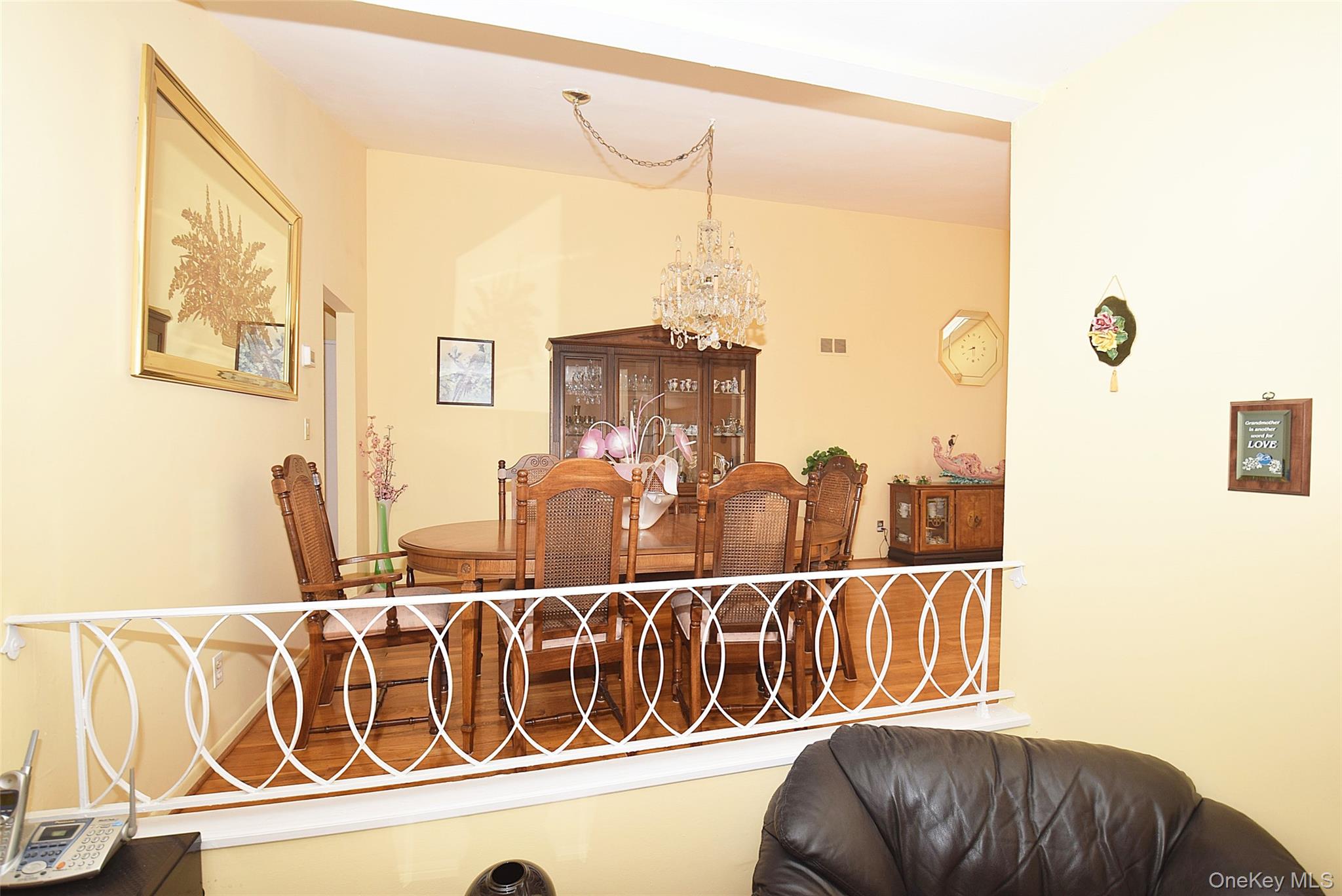 42 Lauren Avenue, Dix Hills, NY 11746