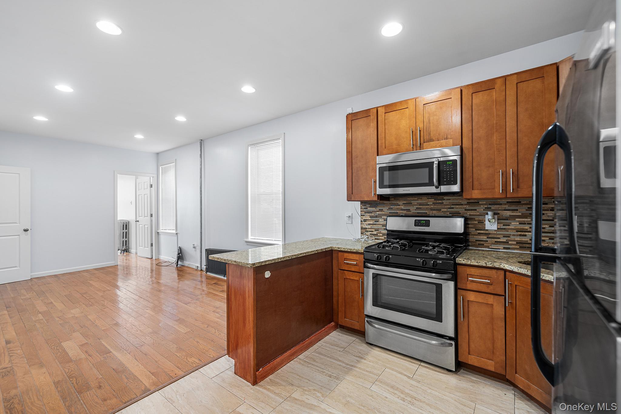 6921 78th Street, Middle Village, NY 11379