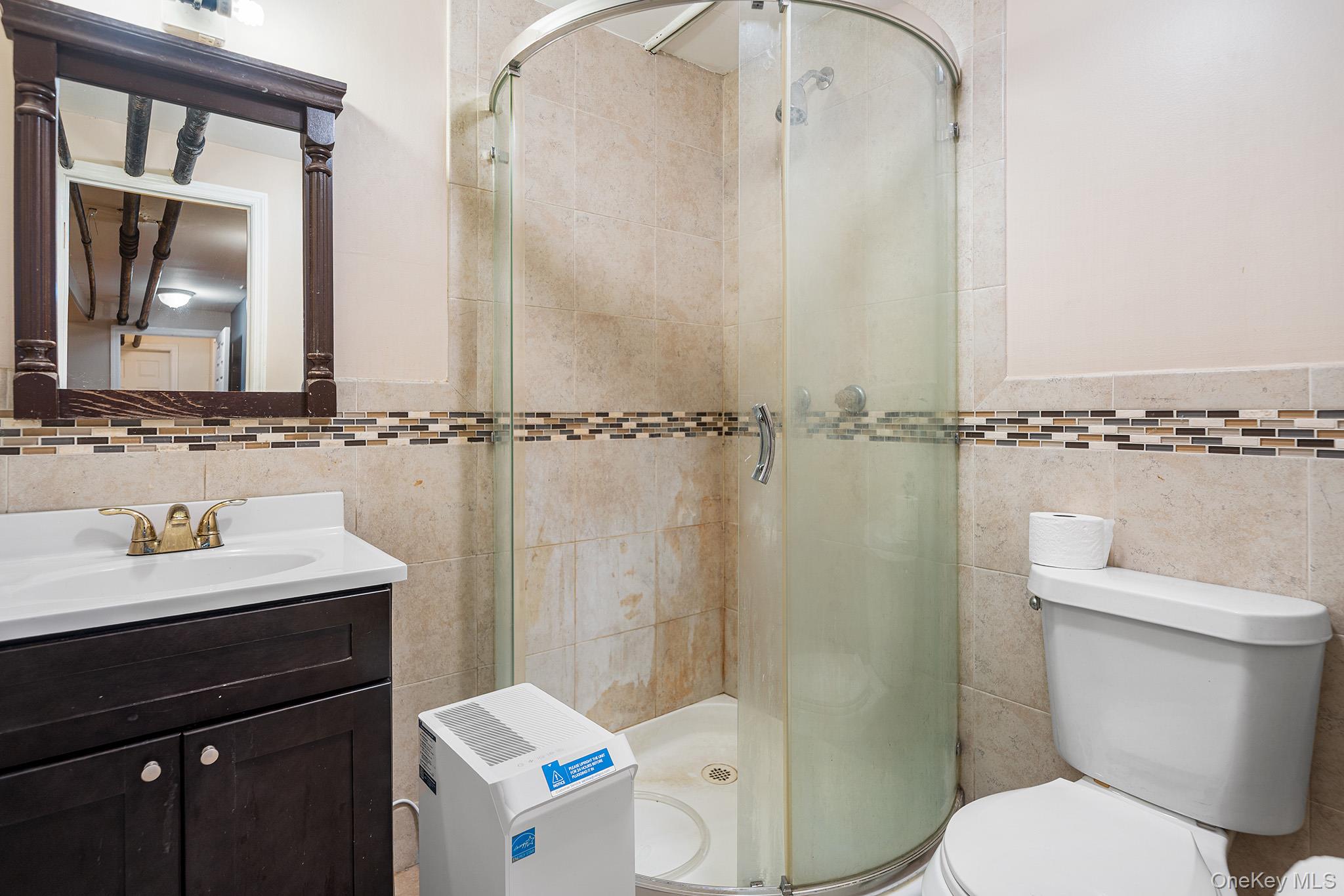 6921 78th Street, Middle Village, NY 11379