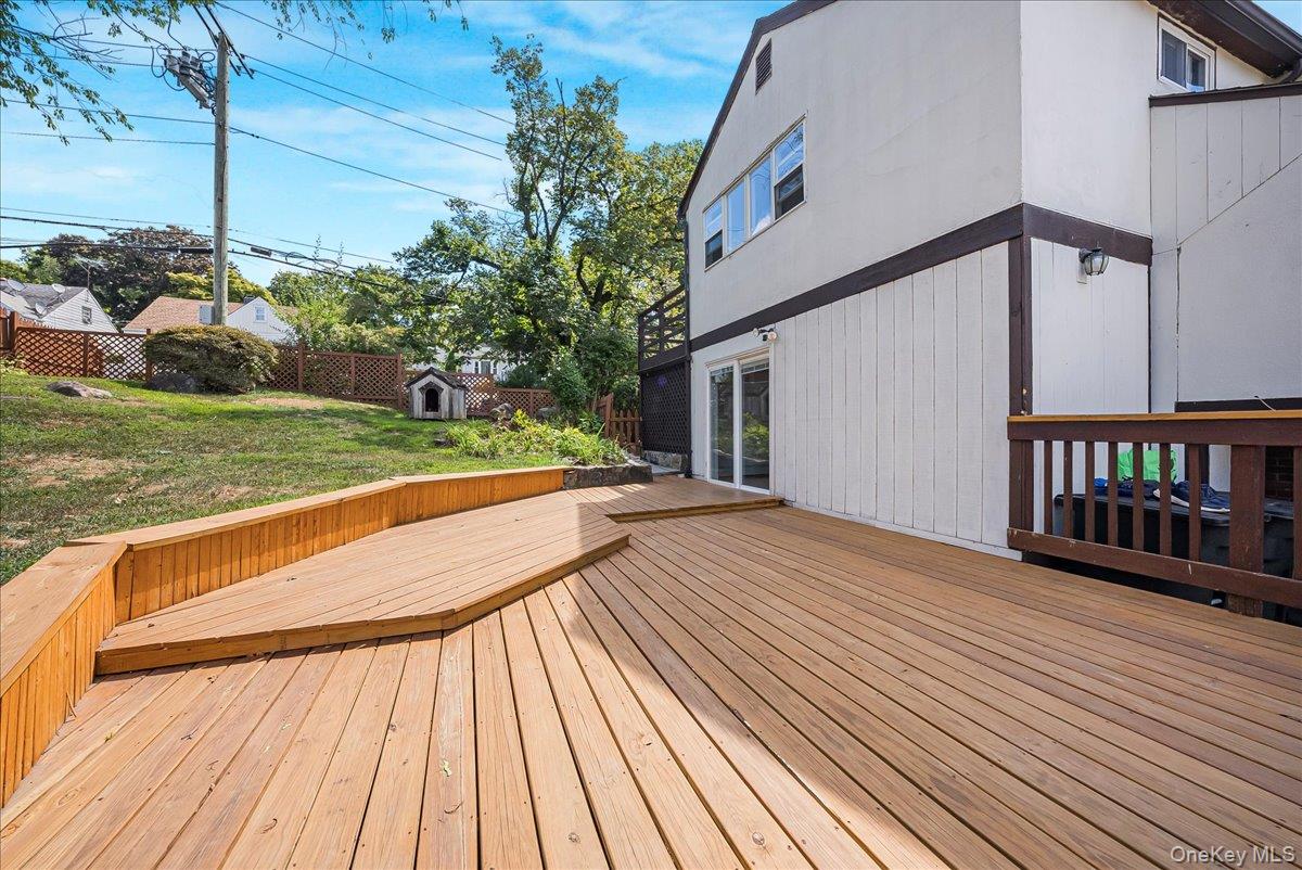 549 Park Avenue, Yonkers, NY 10703