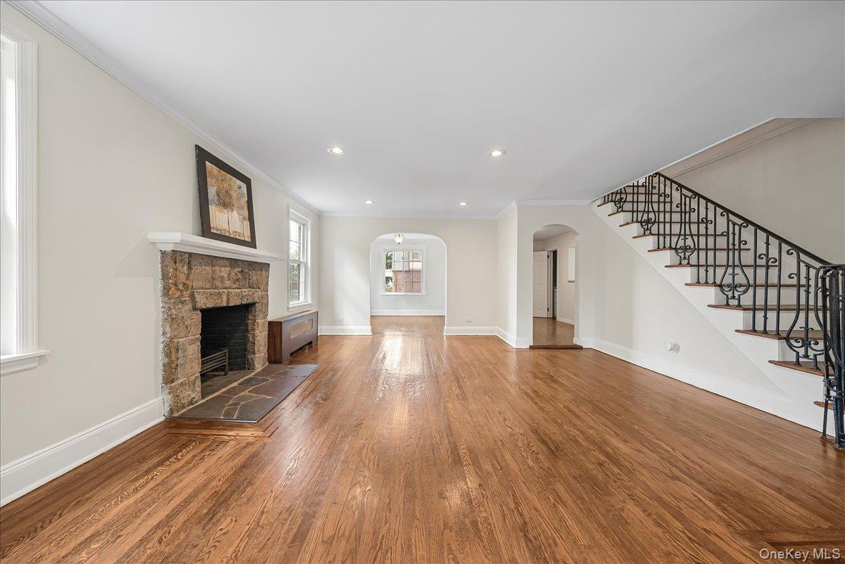 549 Park Avenue, Yonkers, NY 10703