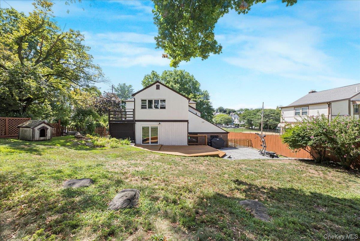 549 Park Avenue, Yonkers, NY 10703