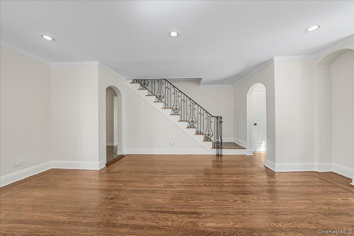 549 Park Avenue, Yonkers, NY 10703