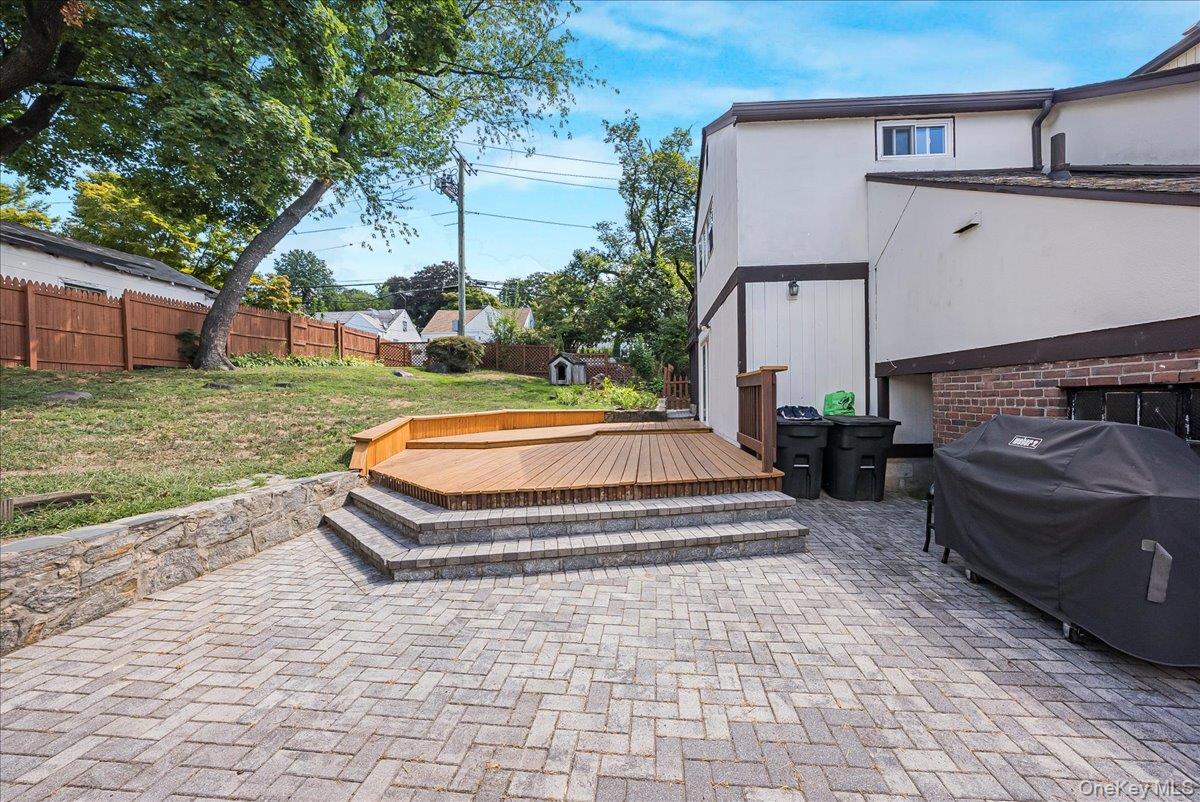 549 Park Avenue, Yonkers, NY 10703