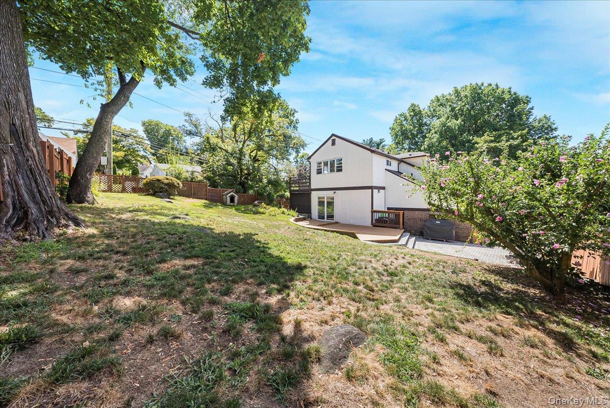 549 Park Avenue, Yonkers, NY 10703