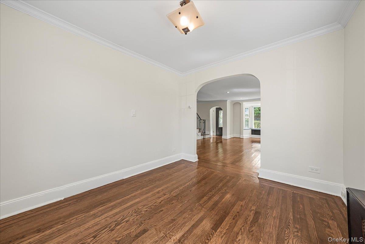 549 Park Avenue, Yonkers, NY 10703