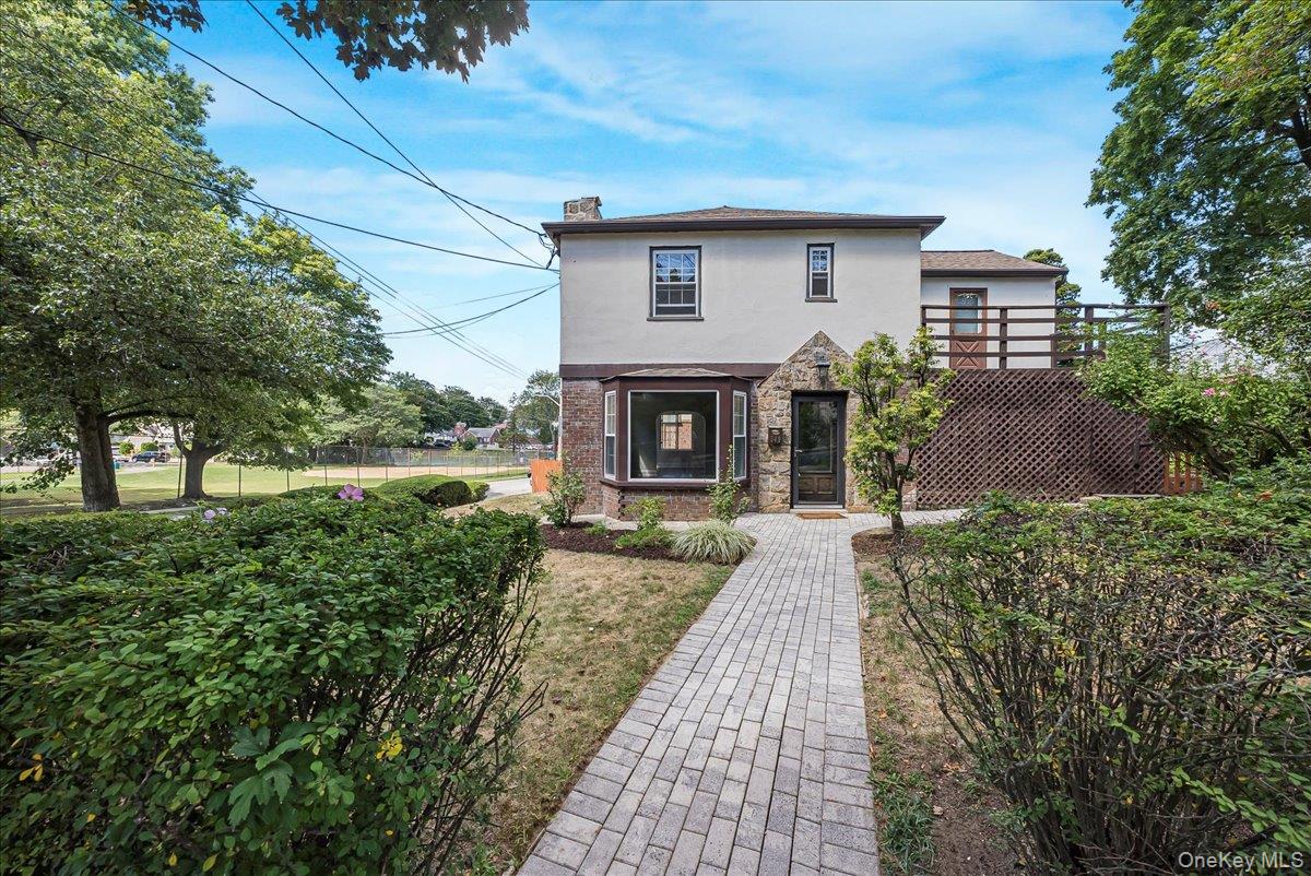 549 Park Avenue, Yonkers, NY 10703