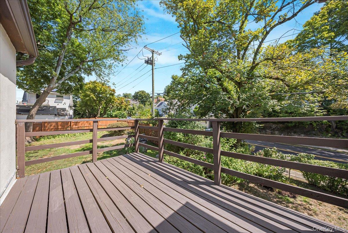 549 Park Avenue, Yonkers, NY 10703