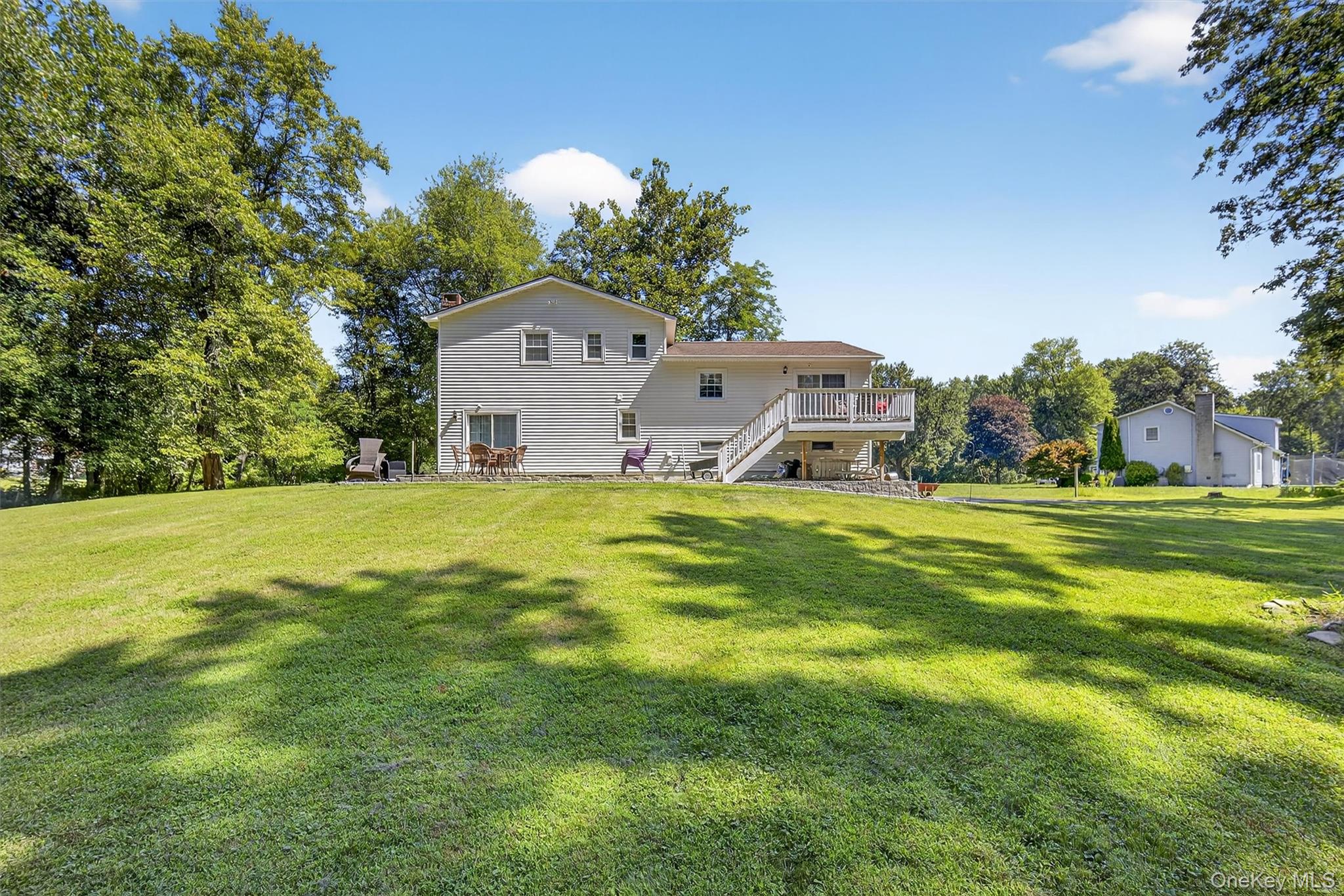 20 Pinebrook Loop, Hopewell Junction, NY 12533