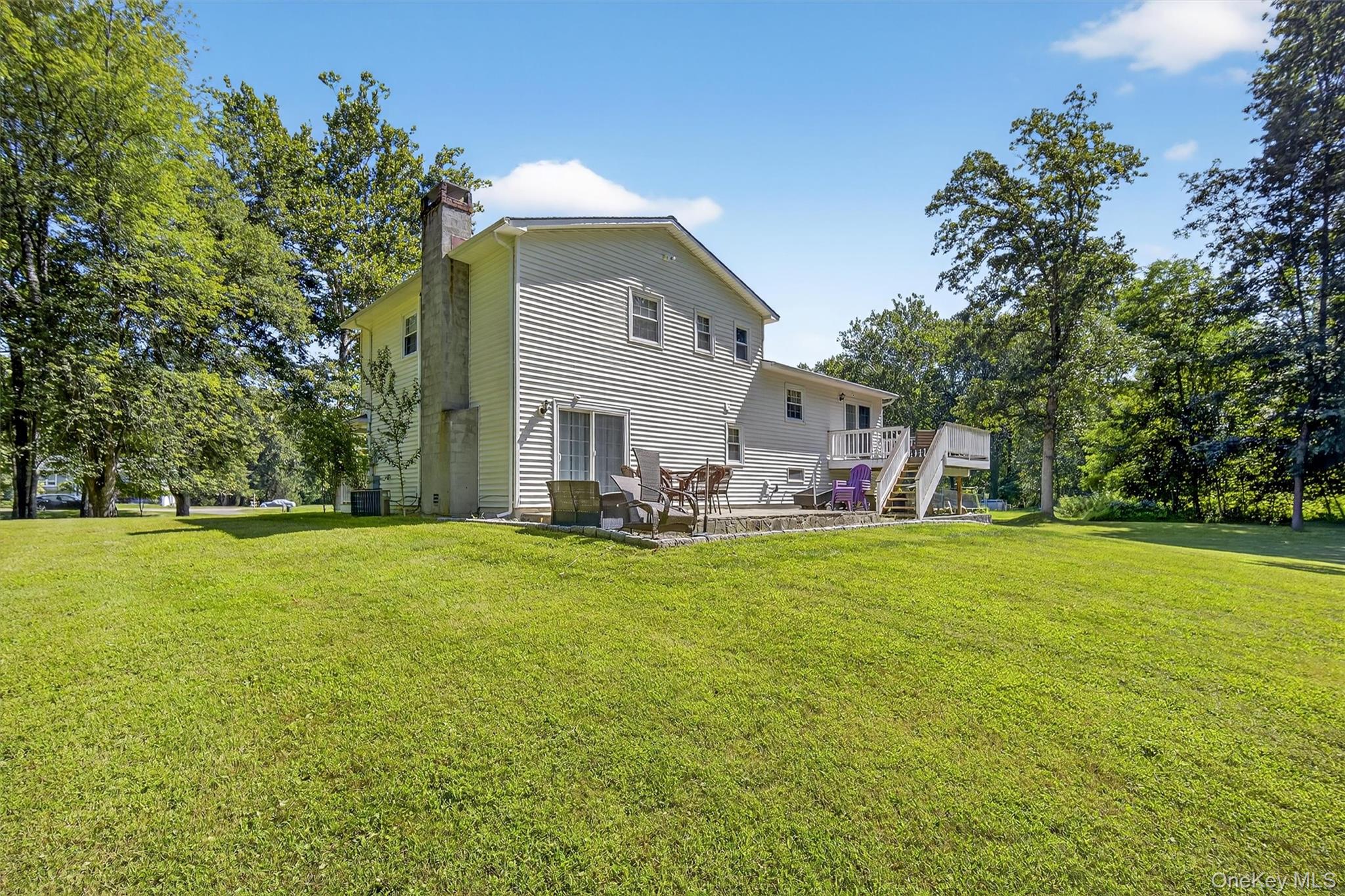 20 Pinebrook Loop, Hopewell Junction, NY 12533