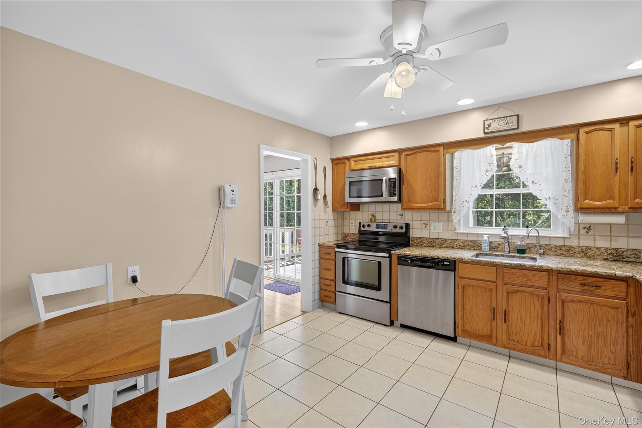 20 Pinebrook Loop, Hopewell Junction, NY 12533