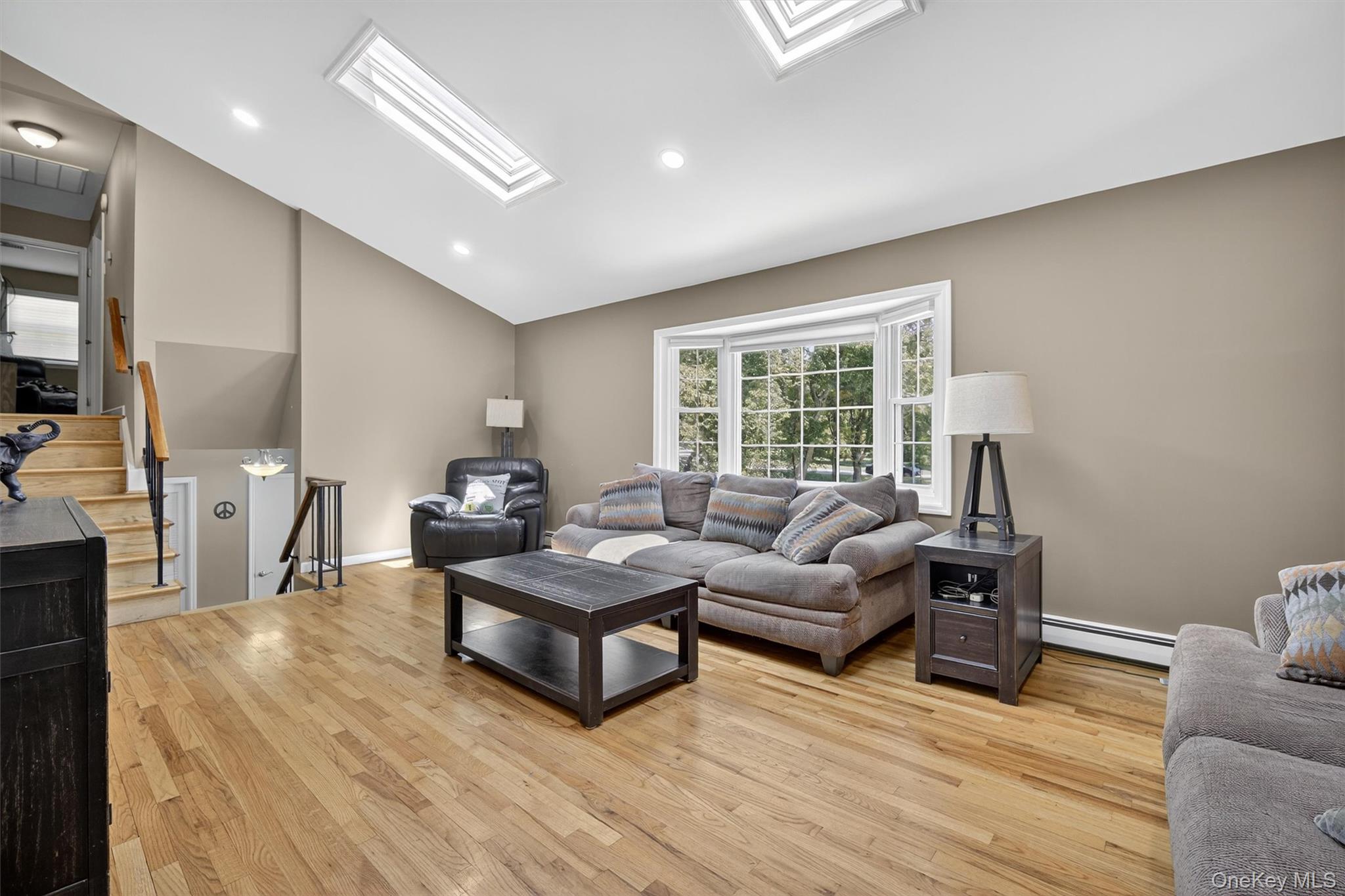 20 Pinebrook Loop, Hopewell Junction, NY 12533