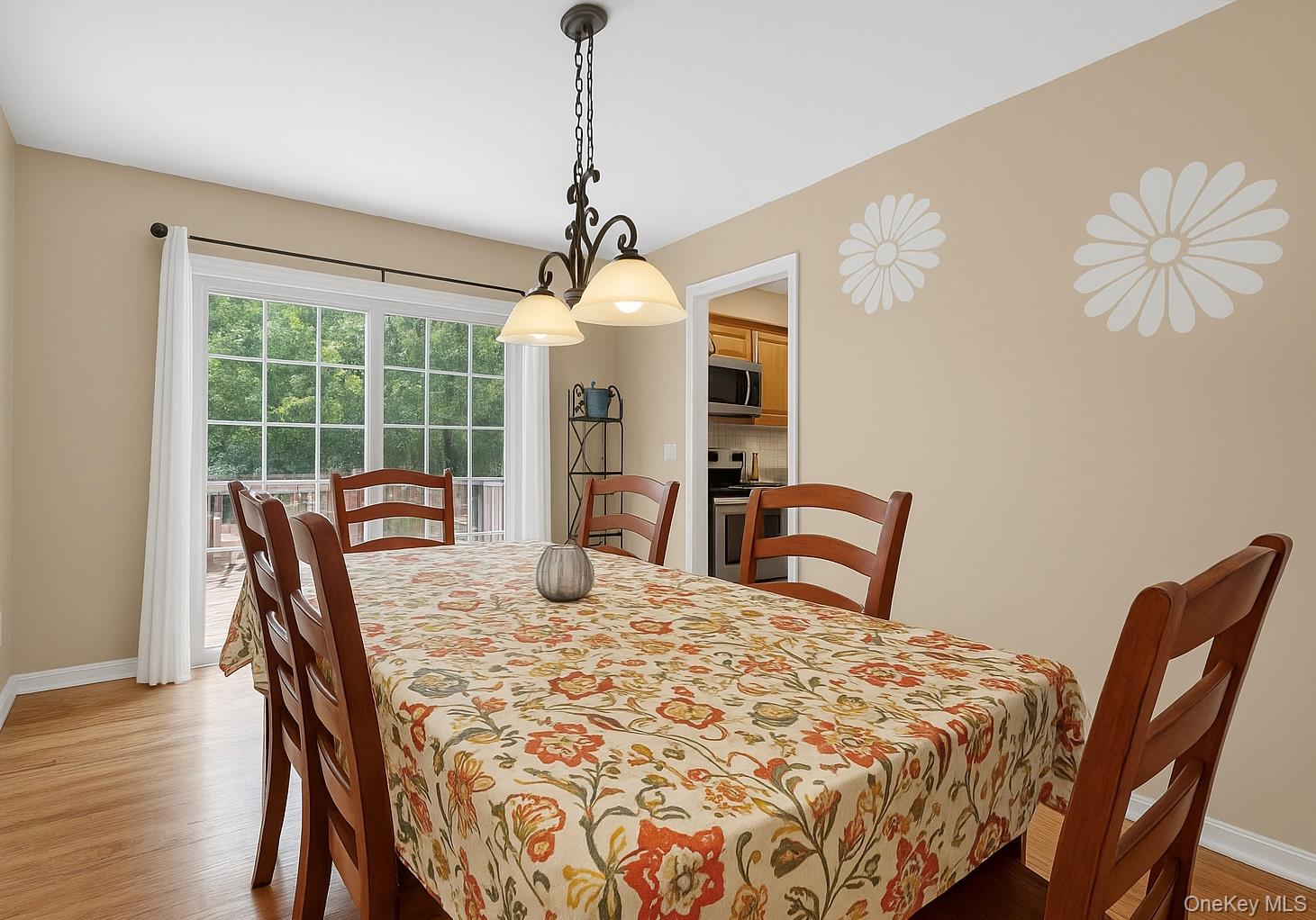 20 Pinebrook Loop, Hopewell Junction, NY 12533