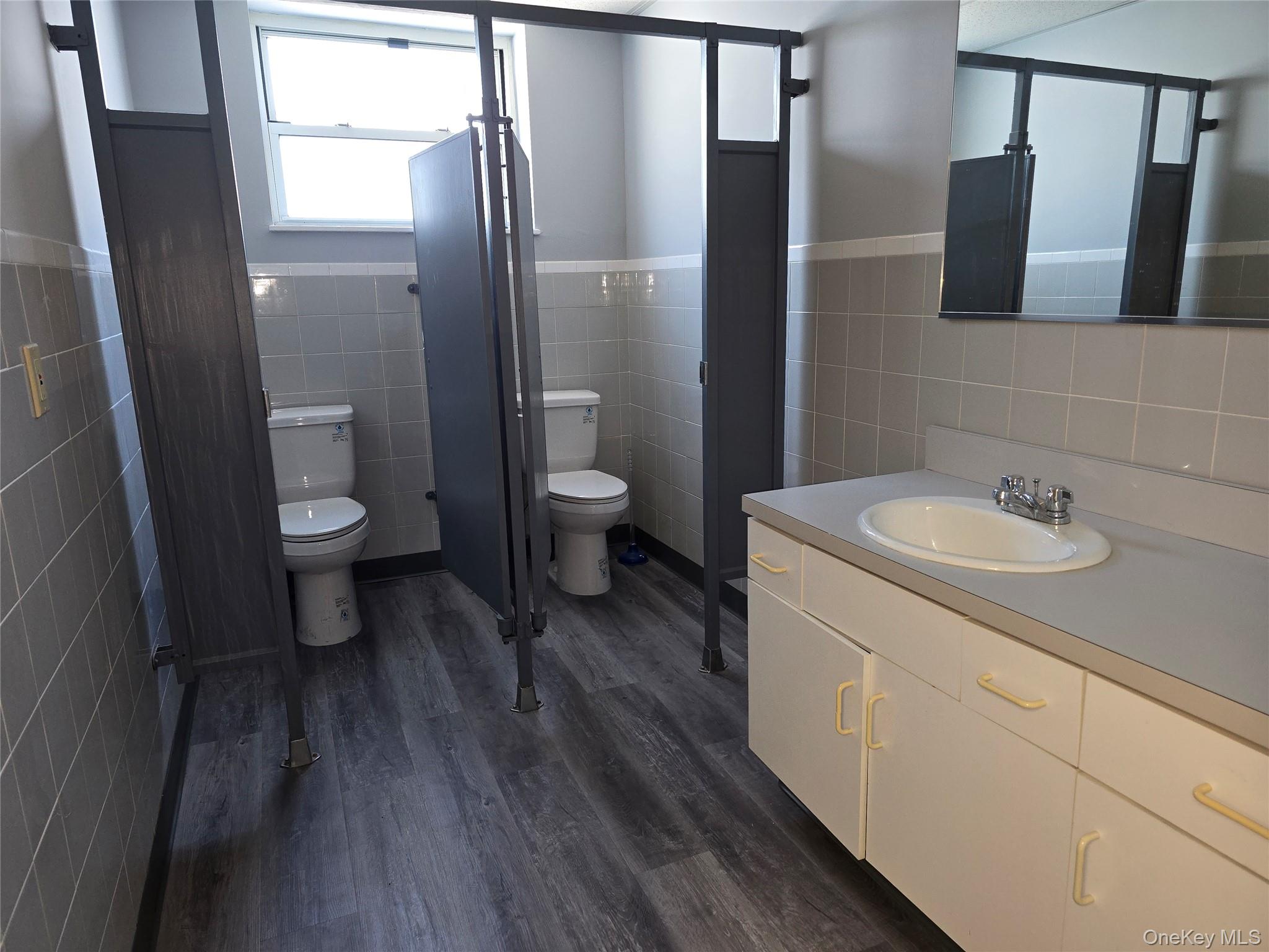 171 Deer Park Avenue # 3, Babylon, NY 11702