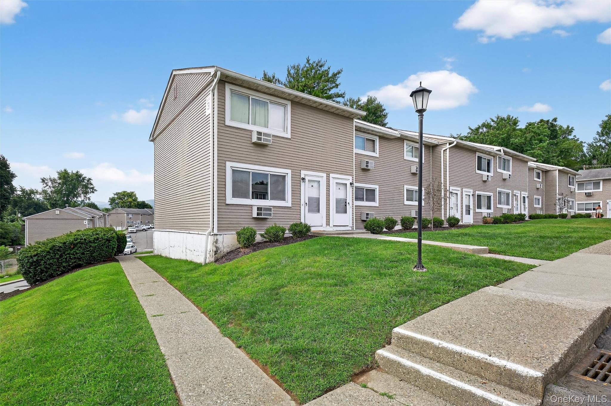 3 Fishkill Glen Drive # H, Fishkill, NY 12524