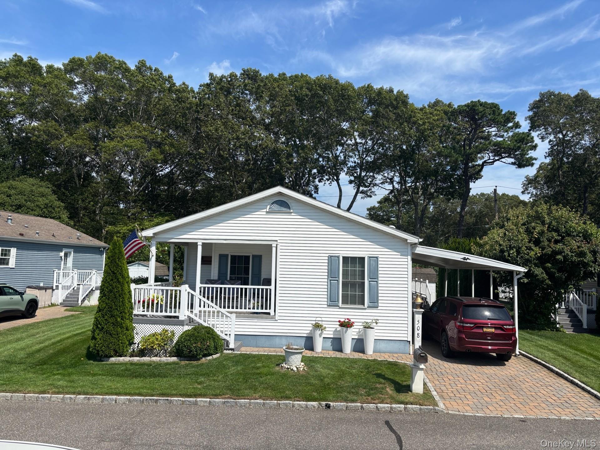 1661 Old Country Road # 508, Riverhead, NY 11901