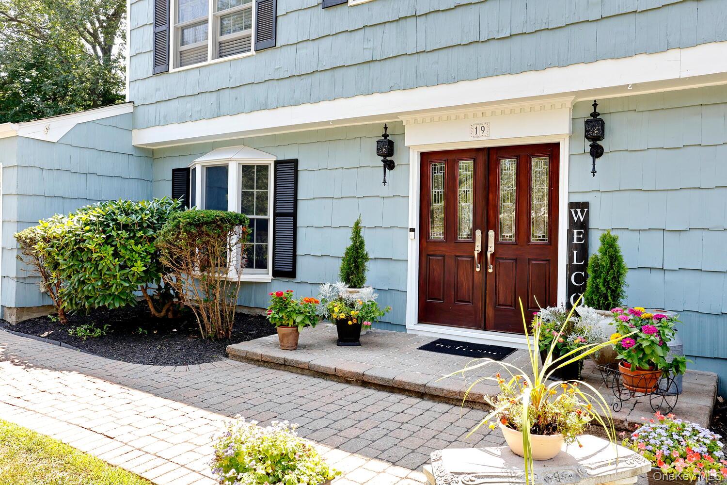 19 Yorkshire Drive, Suffern, NY 10901