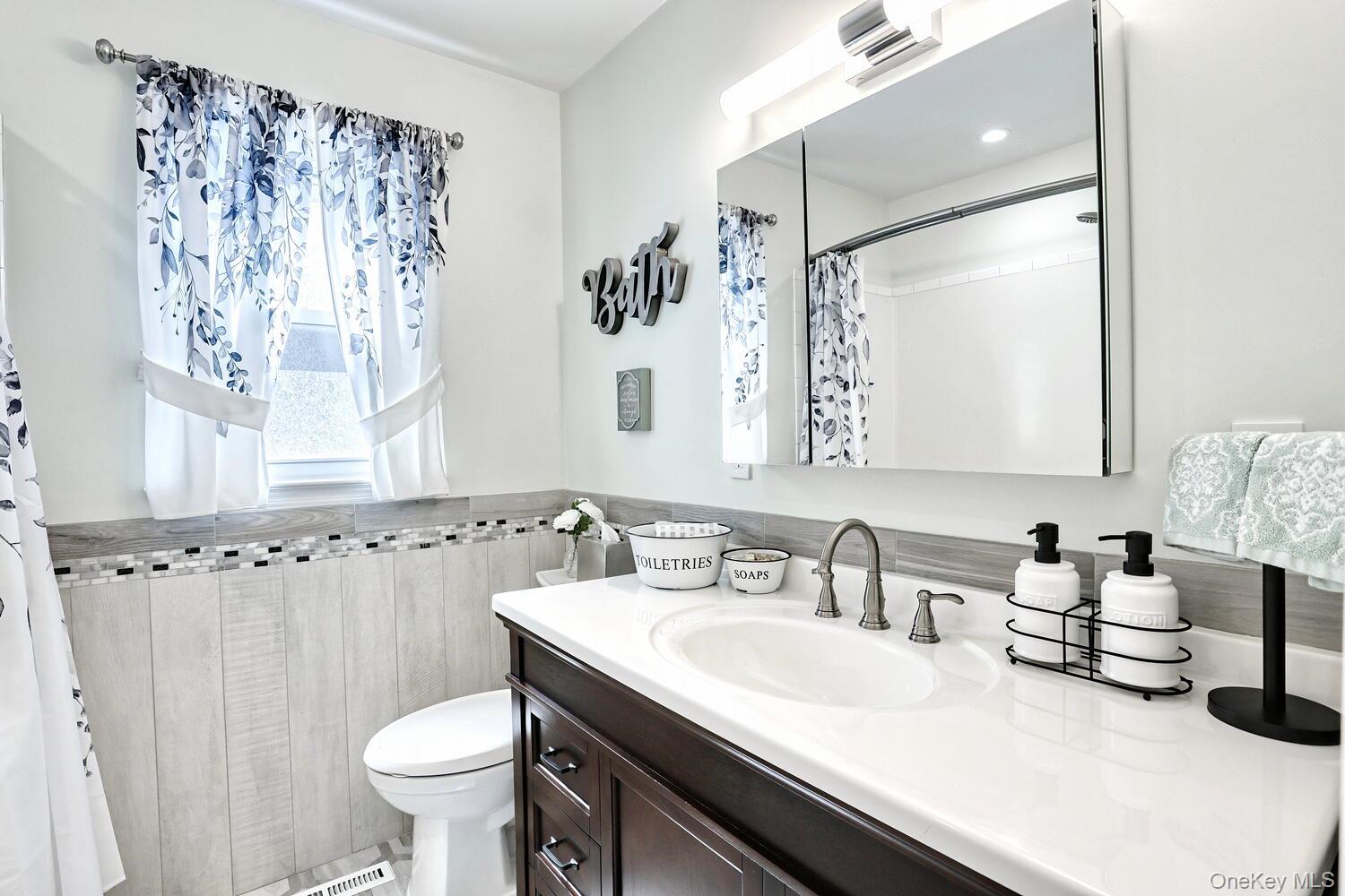 19 Yorkshire Drive, Suffern, NY 10901