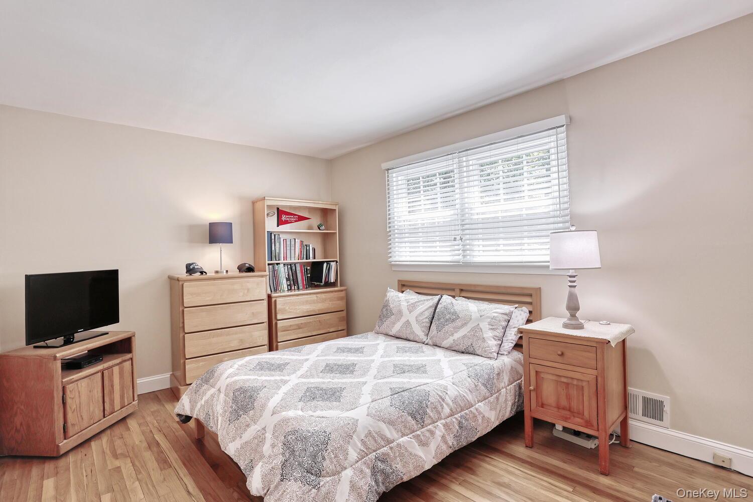 19 Yorkshire Drive, Suffern, NY 10901