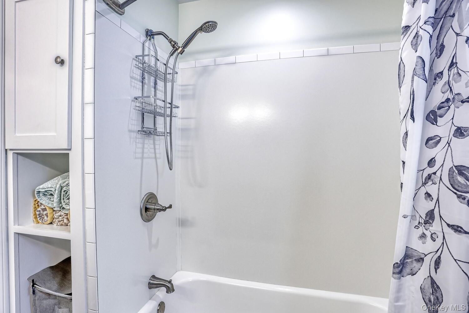 19 Yorkshire Drive, Suffern, NY 10901