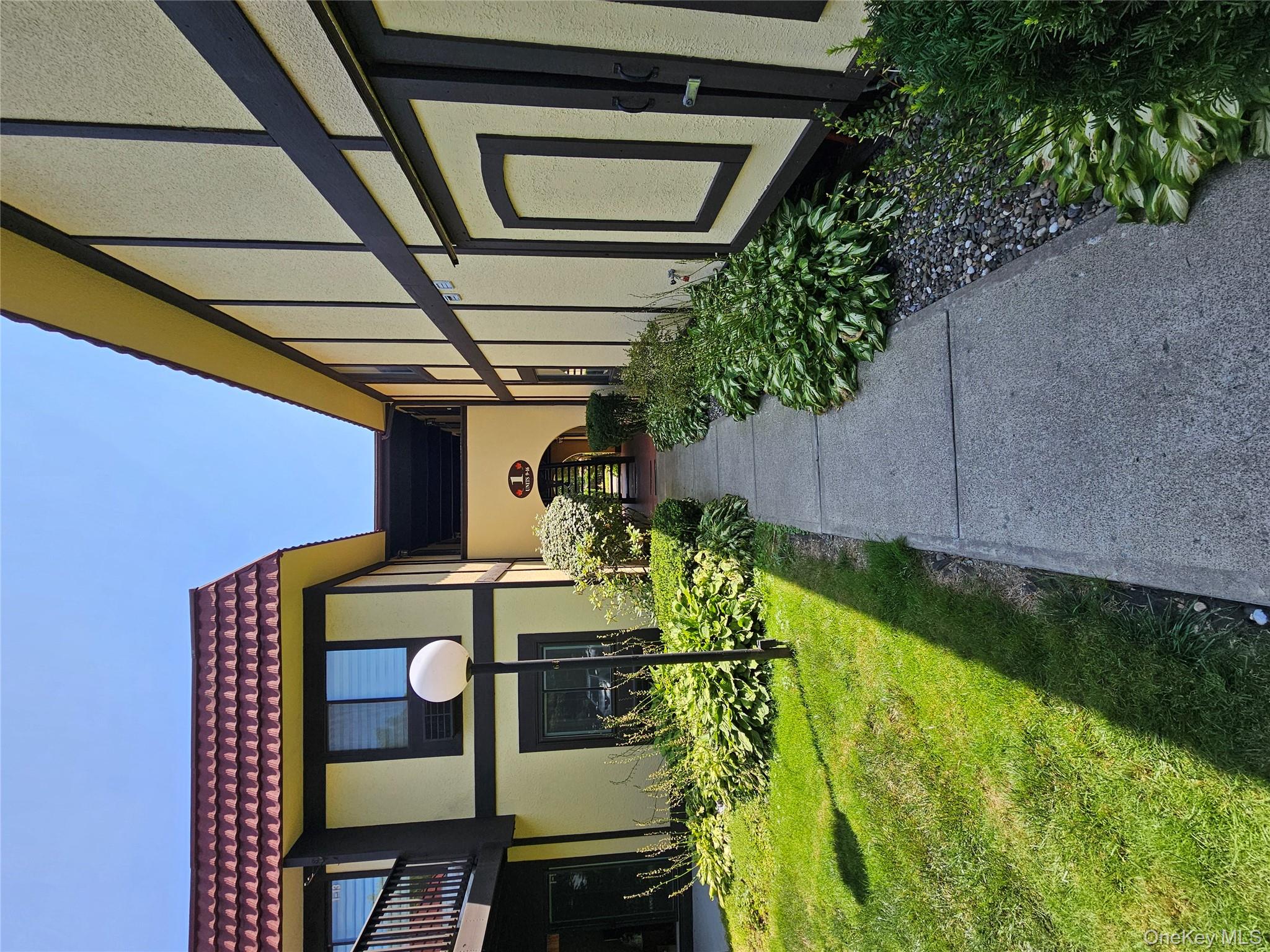 1 LOUDON Drive # 9, Fishkill, NY 12524