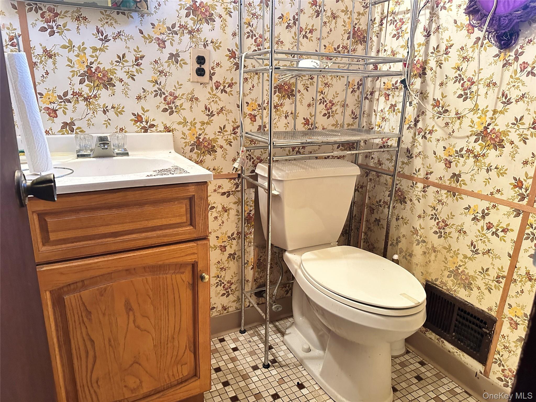 76 Division Avenue, Spring Valley, NY 10977