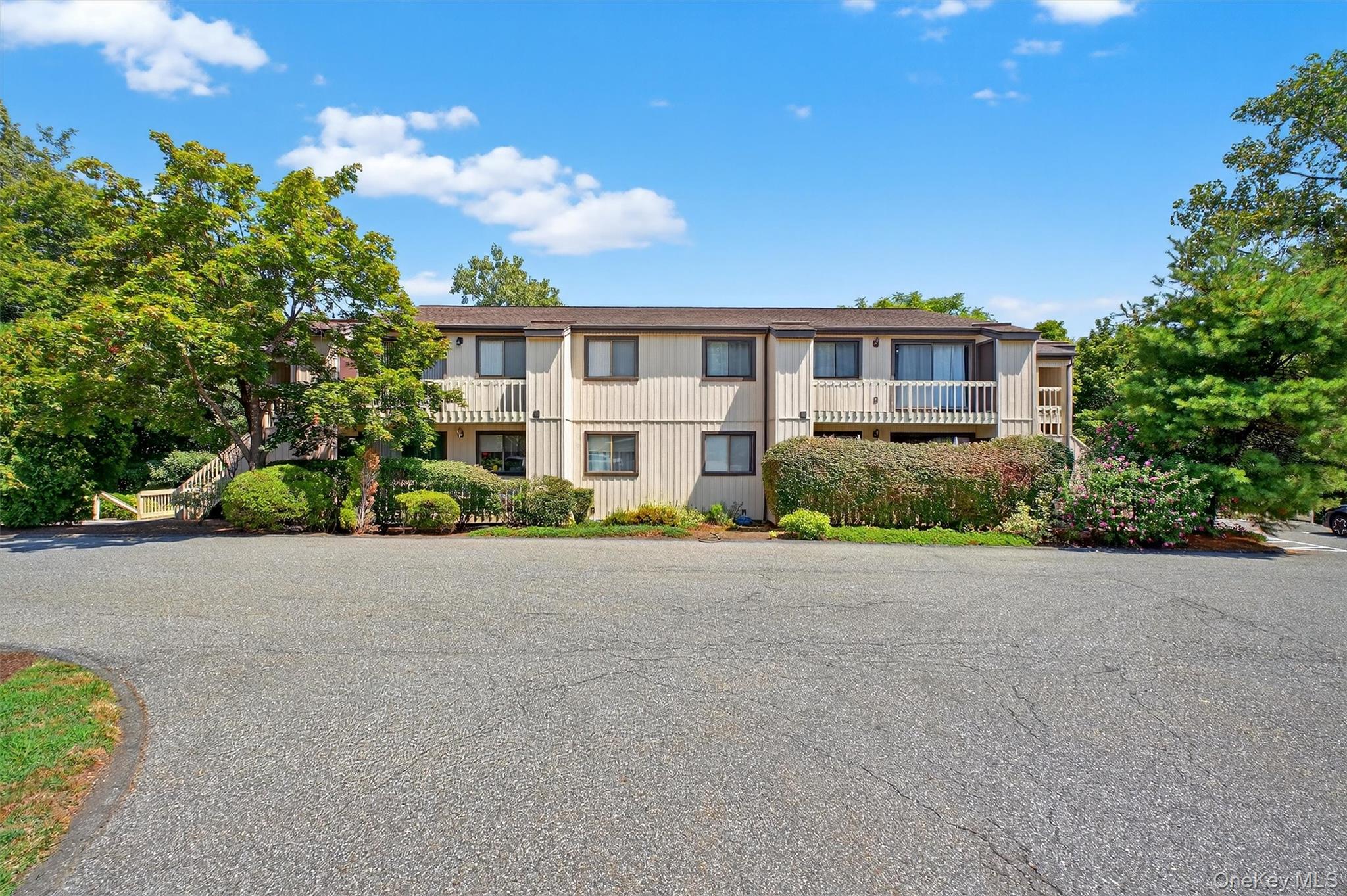 26 Overlook Commons # 26, Yorktown Heights, NY 10598